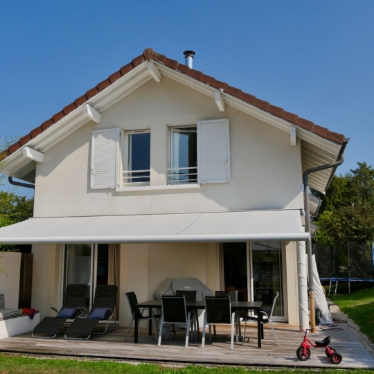  JEANDET Immobilier : Other | SAINT-GENIS-POUILLY (01630) | 123 m2 | 2 730 € 