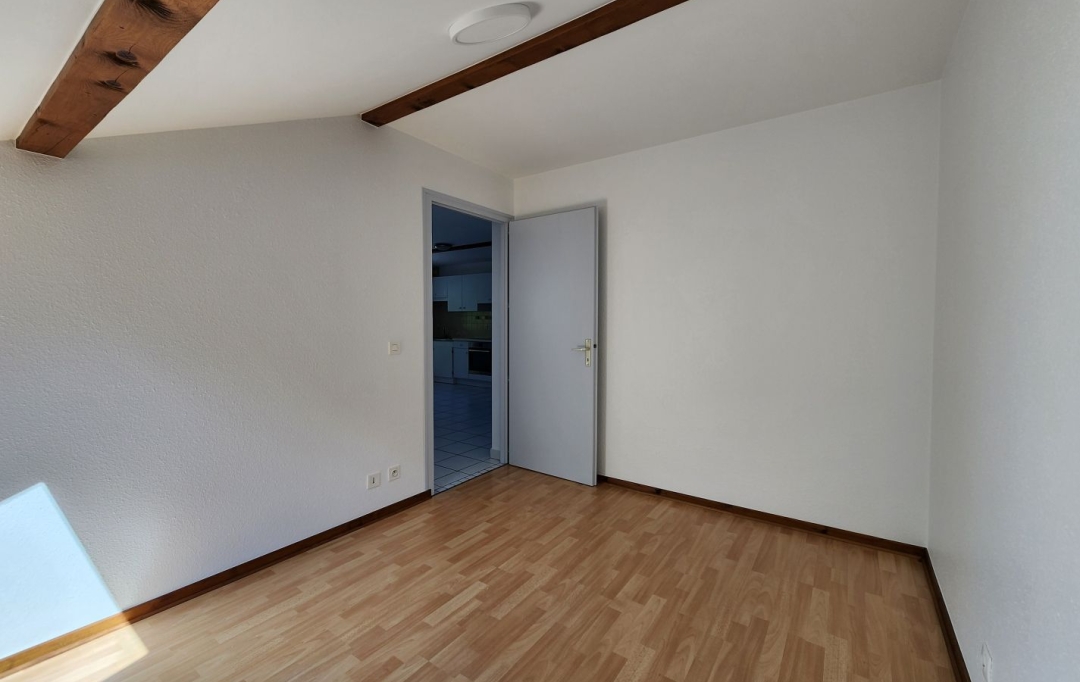 JEANDET Immobilier : Appartement | CROZET (01170) | 42 m2 | 810 € 